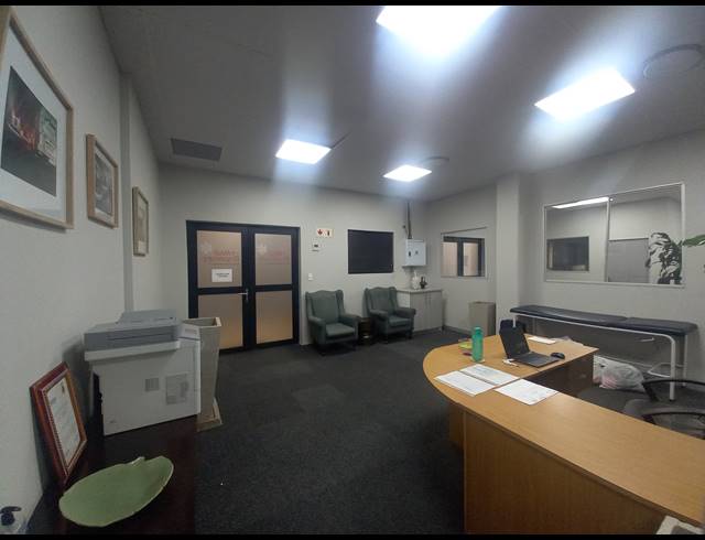 274M² OFFICE TO LET IN BALLITO CENTRAL